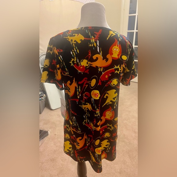 Brand New Lularoe Disney Classic Tp Incredibles size small - Picture 8 of 11